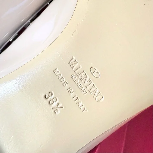 Valentino Garavani Rockstud Pointed Toe Flats Nude Beige Patent Leather 38.5 - Picture 13 of 15